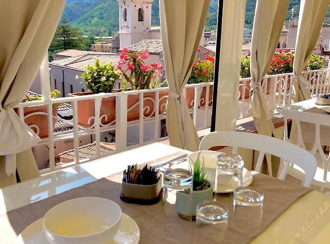 Nocleg ze śniadaniem Residenza Il Barone 4*