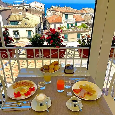 Residenza Il Barone Bed & Breakfast 4*